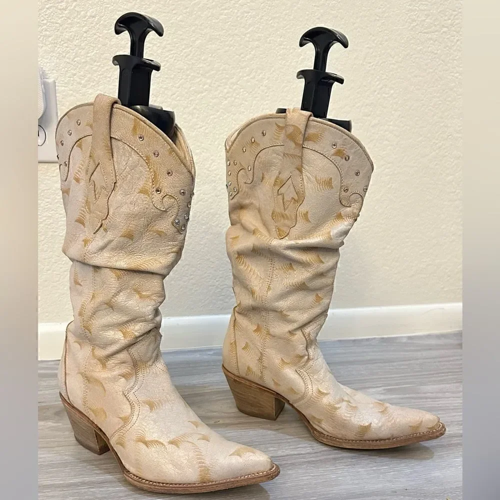 Frida Cuadra Pointed Toe Western Boots